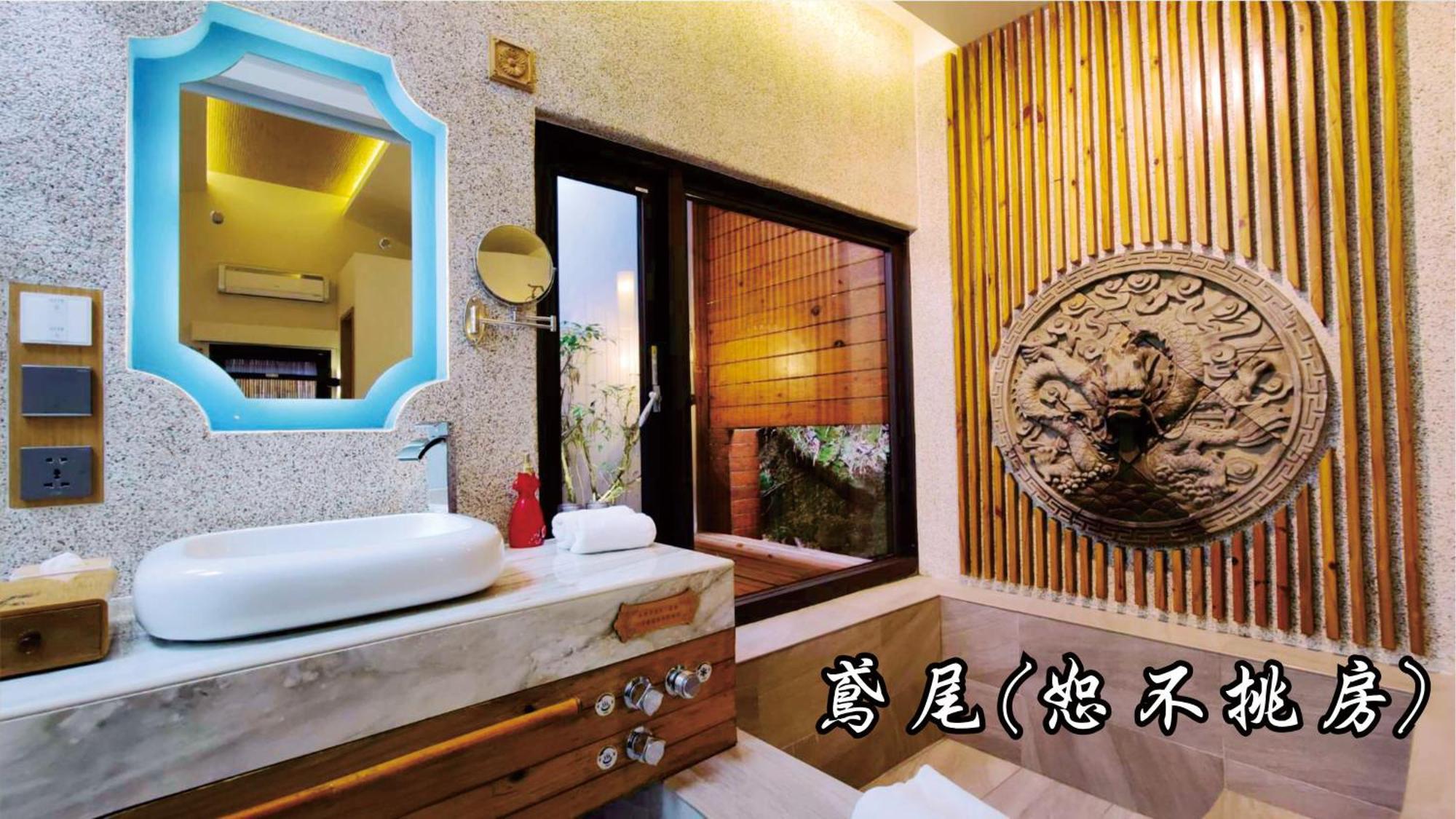 Tingtau Villa Lugu Lake Exterior photo